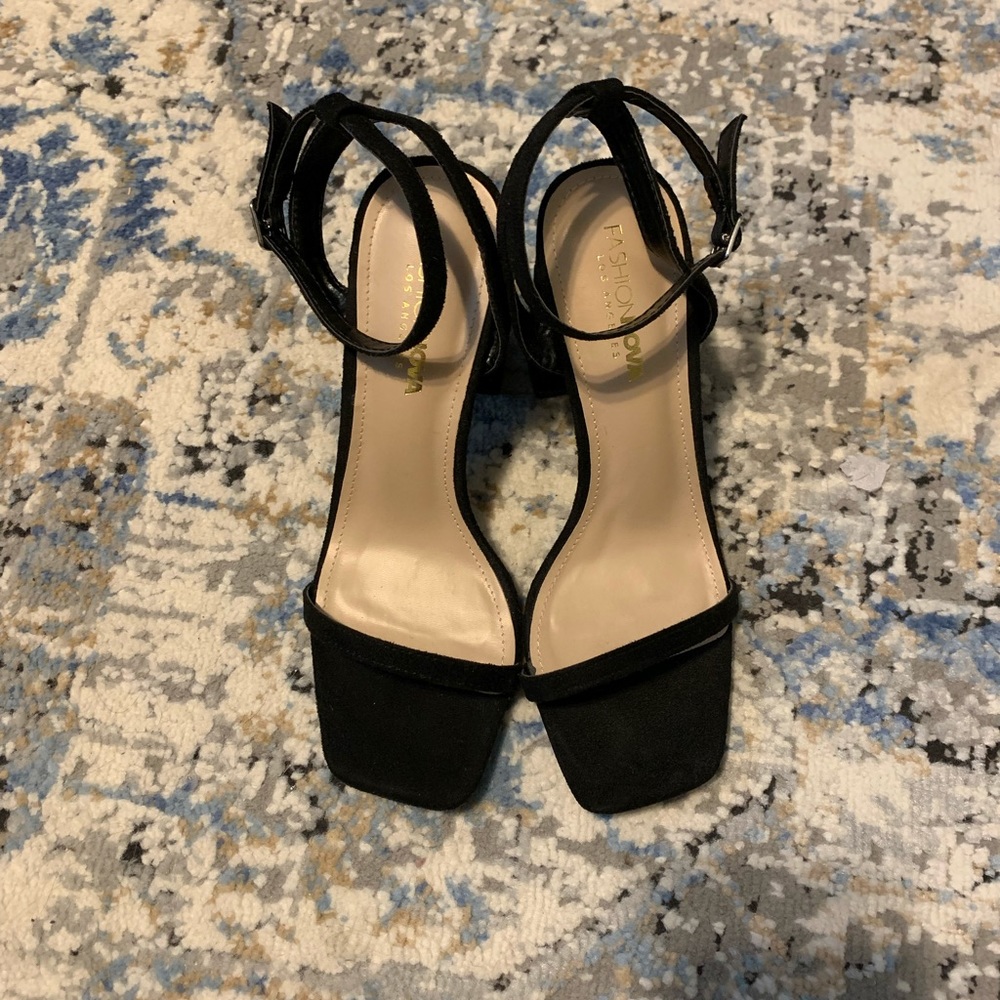 3/$20 Fashion Nova (heel) Sandals